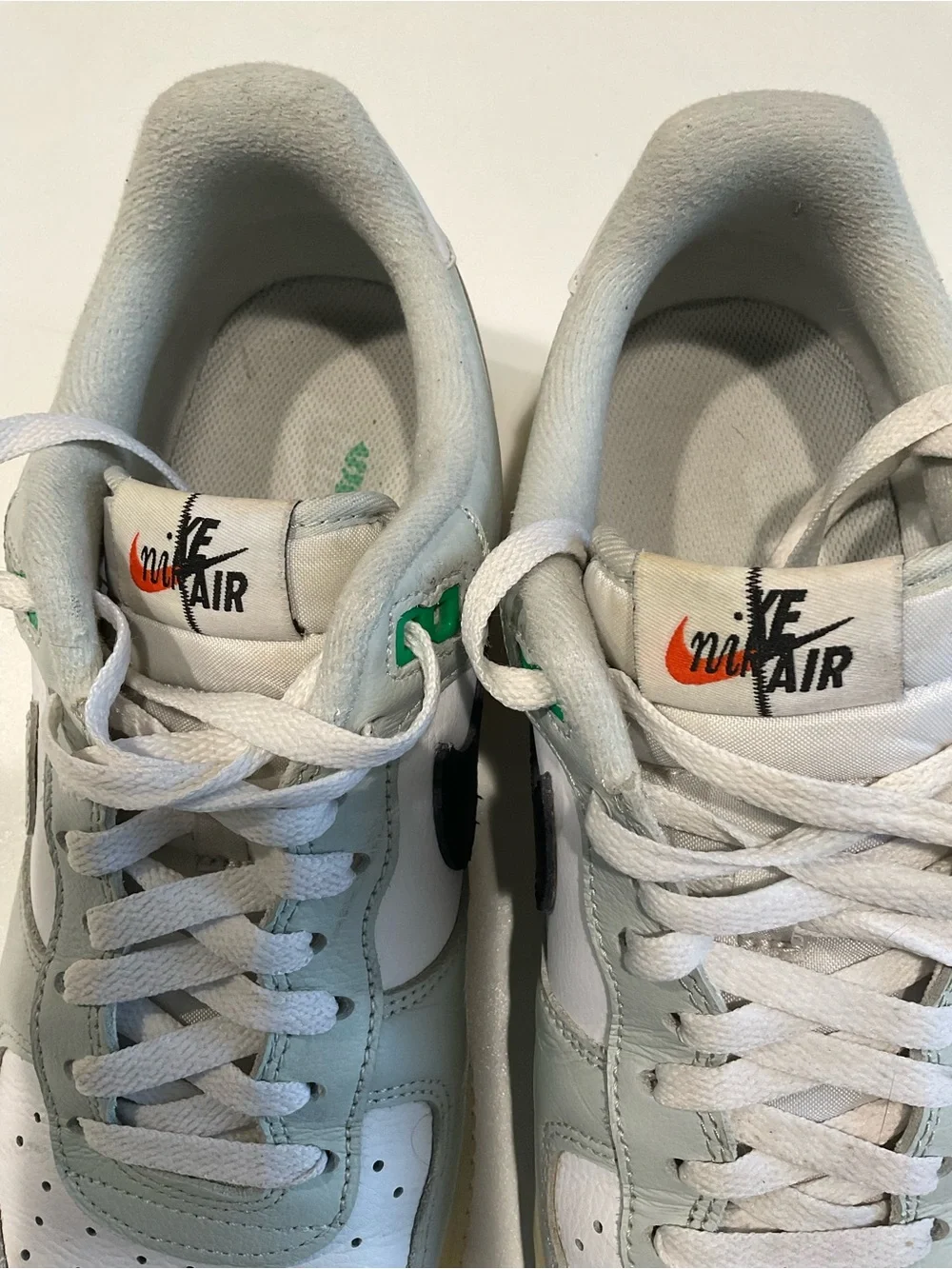 🌼🌼Nike AIR Men’s Authentic All Leather Shoes, Size 11 US